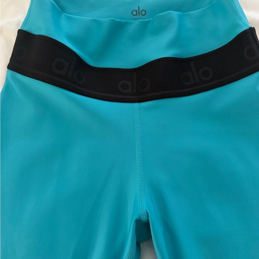 ALO Yoga Teal-Blue Performance Leggings